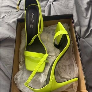 Ann Michell Bright Lime Heels